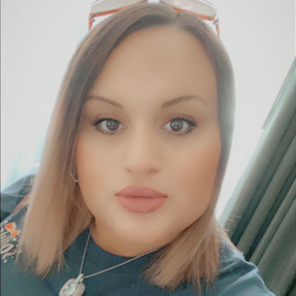 Meet your Posher, Linsay